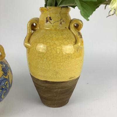 289 Yellow & Blue Chinese Vase With Yellow Flower Pot