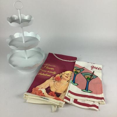 301 One Three Tier Stand With Tea Towels