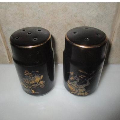 Vintage cobalt, blue Asian landscape, salt, and pepper shaker