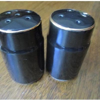 Vintage cobalt, blue Asian landscape, salt, and pepper shaker