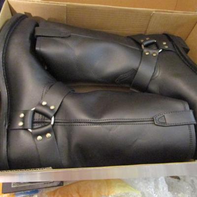 Dingo men's black harness work boot, size 14D