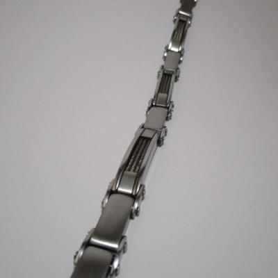 Stainless steel/carbon fiber 9" bracelet, silver