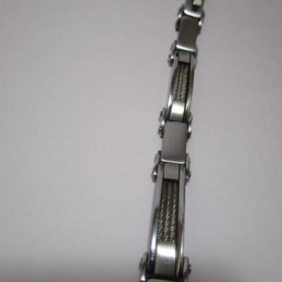 Stainless steel/carbon fiber 9" bracelet, silver