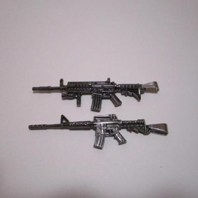2 automatic rifle pendants (2-1/2" each), no chain