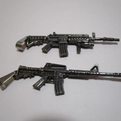 2 automatic rifle pendants (2-1/2" each), no chain