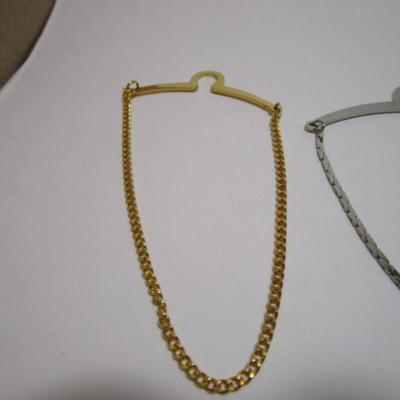 3 tie chains