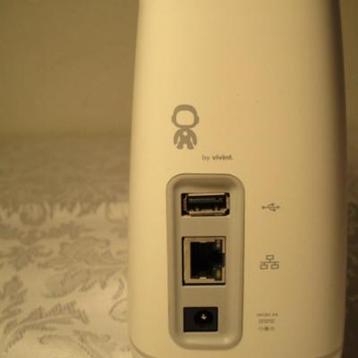 Vivint Router Type SM2-2W10 with WIFI repeater