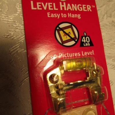 2 Level hanger, professional picture hanger kits