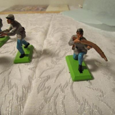 Britain Limited Confederate soldiers & cannon