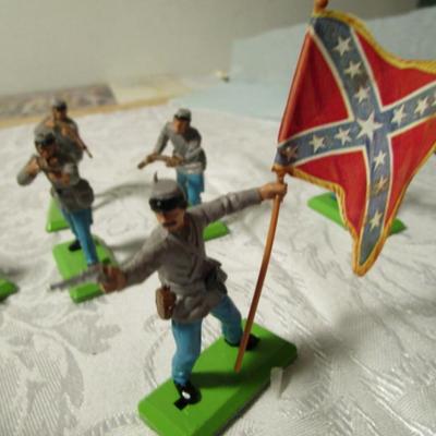 Britain Limited Confederate soldiers & cannon
