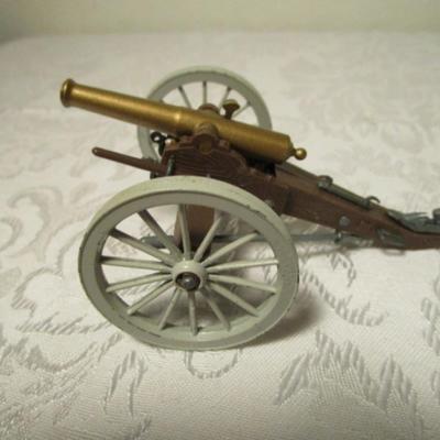 Britain Limited Confederate soldiers & cannon