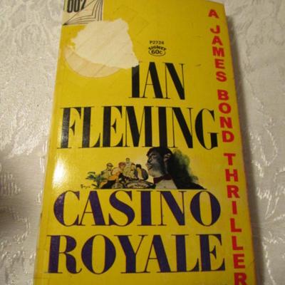 10 Ian Fleming 007 books