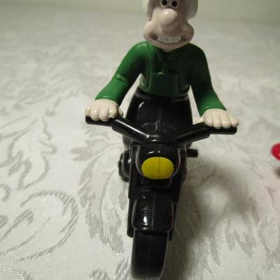 Wallace & Gromit pull-back toy motorcycle with side car