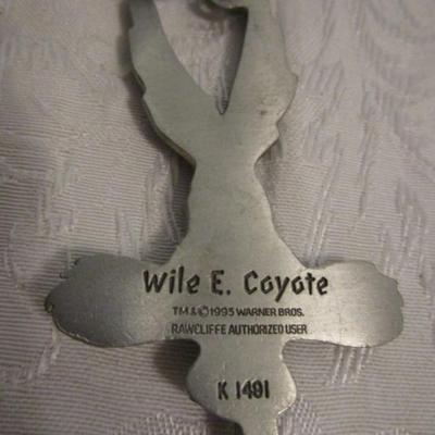 Wile-E Coyote keychain, pewter Model K1401