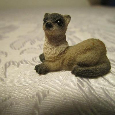 Stone critters Blackfoot Ferret Model SCL-65; small Blackfoot Ferret