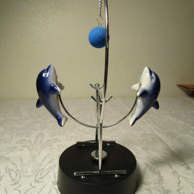 Rocking Dolphin Kinetic