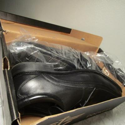 Docker men's shoes, size 13 W