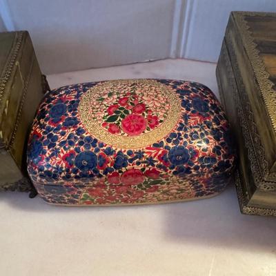 830 Set of 3 Vintage Trinket / Jewelry Boxes