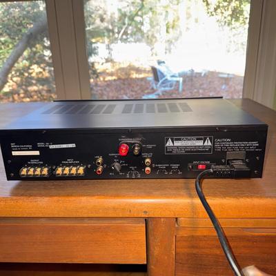 735 NHT Model: SA-2 Amplifier “Like New”