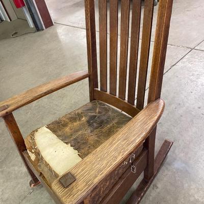 Beautiful Limberts No. 588 Rocking Chair