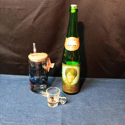 EMPTY BOTTLE "A PORTRAIT OF ELVIS" SHOT GLASS AND ELVIS GLASS WITH GLASS STRAW