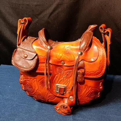 VERY UNIQUE LEATHER TOOLED PURSE WITH SADDLE