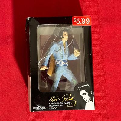 2 ELVIS ILLUMINATED MUSICAL ORNAMENTS AND A 3RD ORNAMENT