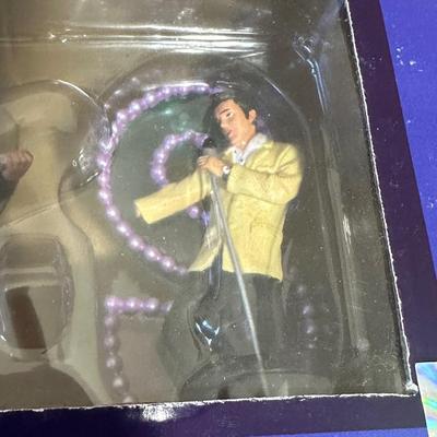 ELVIS ROTATING LAMP AND ELVIS IN LIGHTS
