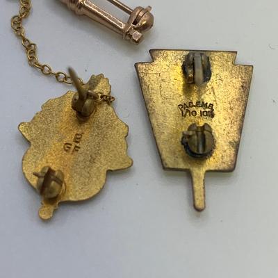 Unique Vintage Pins, Pendants, & Other Small Trinkets, incl. 10K & 14K (ST-HS)