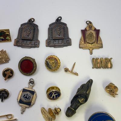 Unique Vintage Pins, Pendants, & Other Small Trinkets, incl. 10K & 14K (ST-HS)