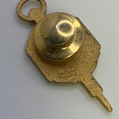 Unique Vintage Pins, Pendants, & Other Small Trinkets, incl. 10K & 14K (ST-HS)