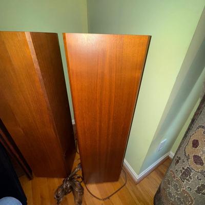737 Vintage Pair of ADS Speakers Model: L1290/2