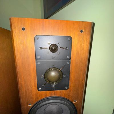 737 Vintage Pair of ADS Speakers Model: L1290/2