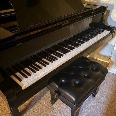 Yamaha G3 Baby Grand Piano -Like New