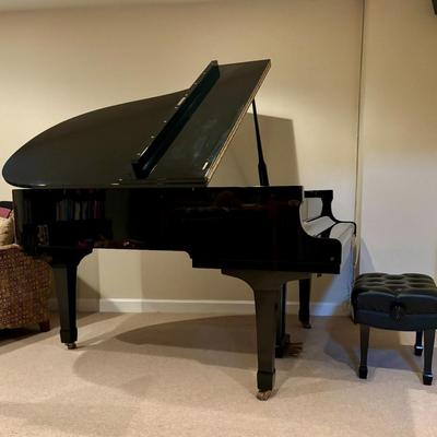 Yamaha G3 Baby Grand Piano -Like New
