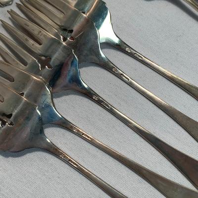 Manchester ‘Polly Lawton’ Sterling Flatware Set (ST-HS)