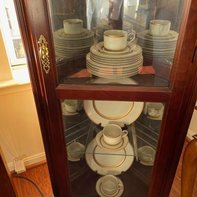 Corner Curio Cabinet w/Light