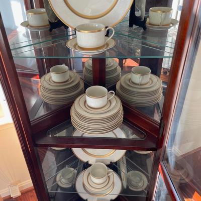 Corner Curio Cabinet w/Light