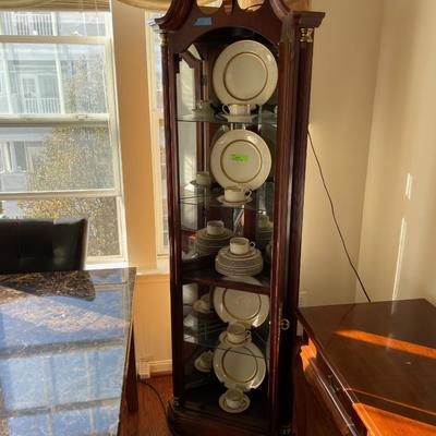 Corner Curio Cabinet w/Light