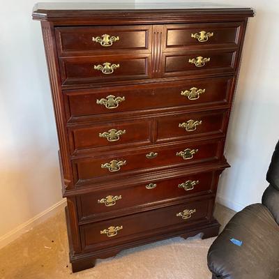 Bassett Furniture Chippendale Chest of Drawers
