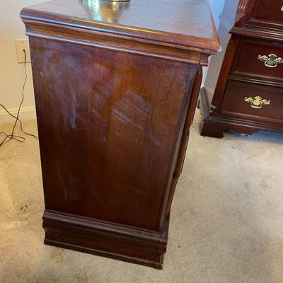 Nightstand with 3 Storage Drawers and Pull out Tray