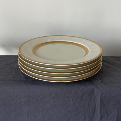 Mikasa Lace Print with Gold Trim Fine China Set of 5