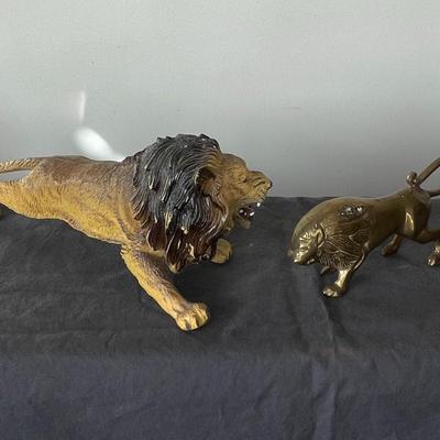 Set of Lion sculptures