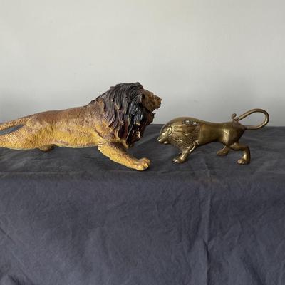 Set of Lion sculptures