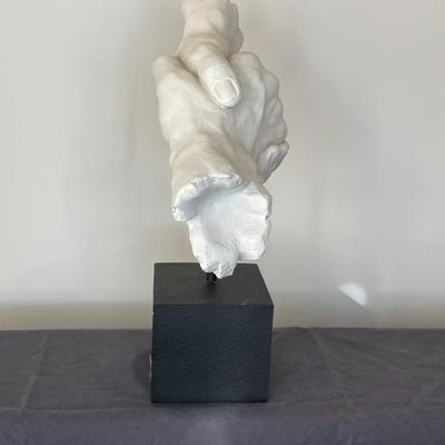 TMS Menagerie Da Vinci Handshake Statue