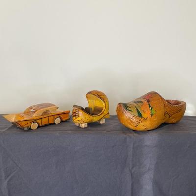 Wooden Decorative Items