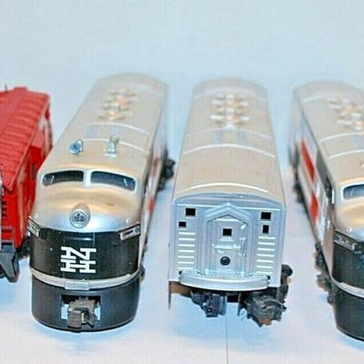 LIONEL New Haven F-3 A-A Dual Motor Diesel Power & Dummy Set--- 4 Pcs.