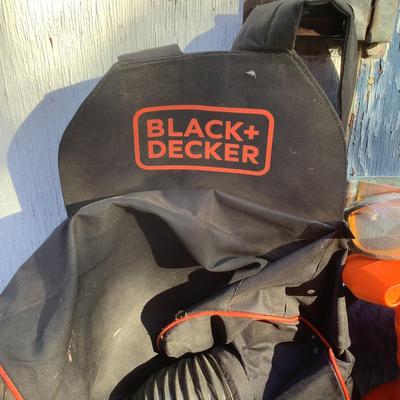 146. Black & Decker Electric Blower