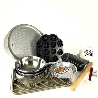 162. Large Baking Lot