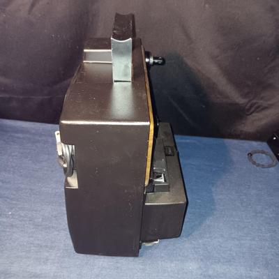 KODAK INSTAMATIC M67-K MOVIE PROJECTOR